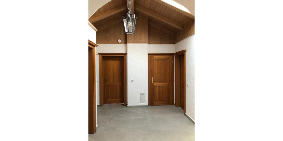 Dachgeschoßwohnung Staudach-Egerndach Egerndach - 3 Zimmer, 128 m&sup2;, 1.500&euro; | Angebot:25993786