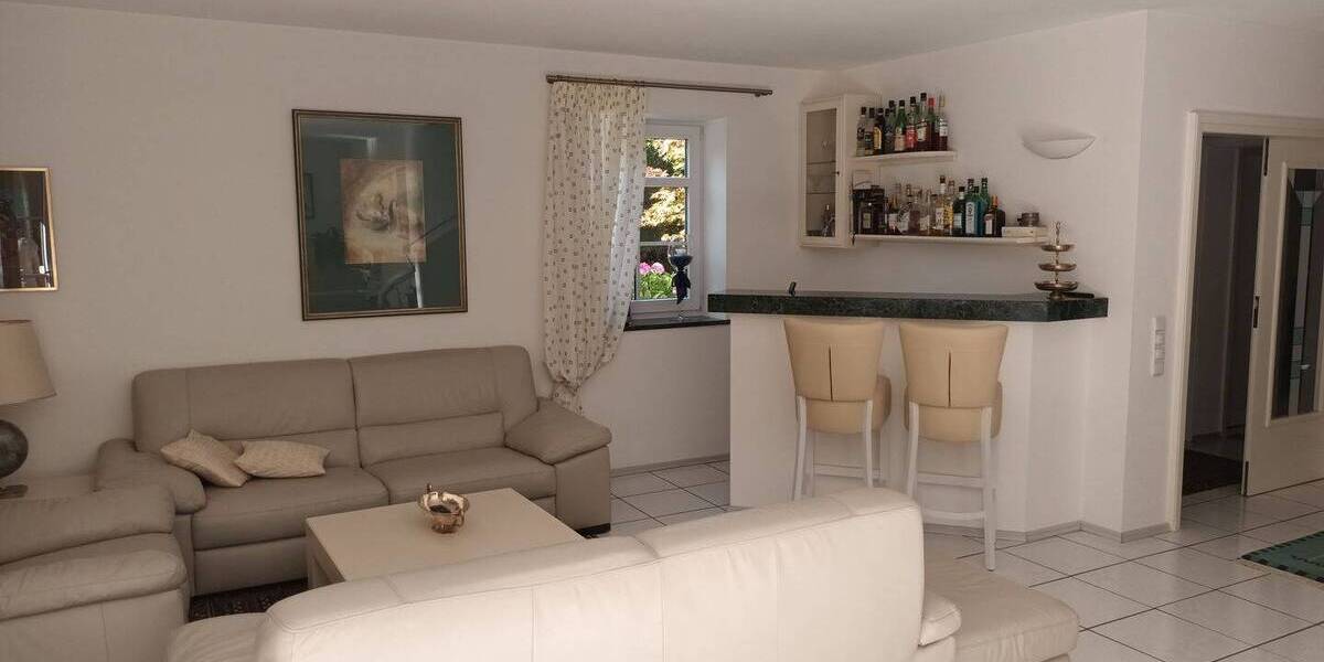 Einfamilienhaus Bernau am Chiemsee Bernau - 8 Zimmer, 325 m&sup2;, 1.890.000&euro; | Angebot:25667027