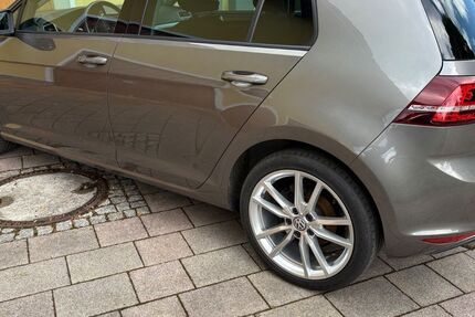 VW Golf 152.700 km 11.290 &euro; Seebruck 83358