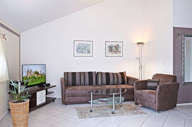 Zimmer Bad Endorf - 2 Zimmer, 1.350&euro; | Angebot:27487513