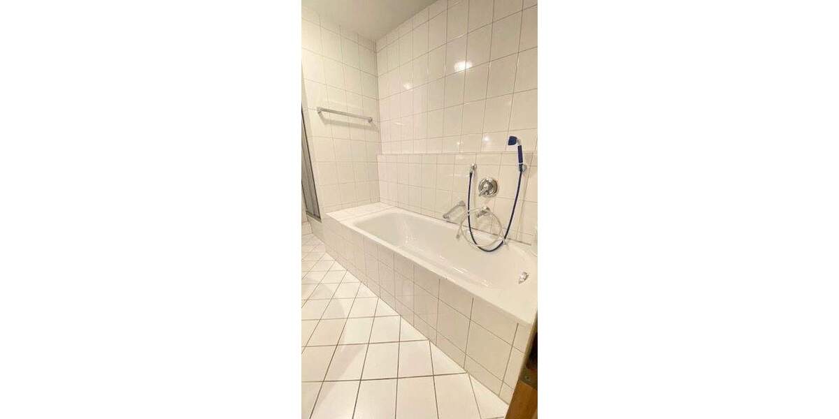 Etagenwohnung Freilassing - 2 Zimmer, 64 m&sup2;, 259.000&euro; | Angebot:25667668