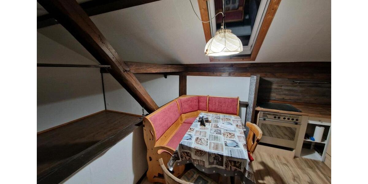 Dachgeschoßwohnung Obing - 4 Zimmer, 95 m&sup2;, 950&euro; | Angebot:25944316