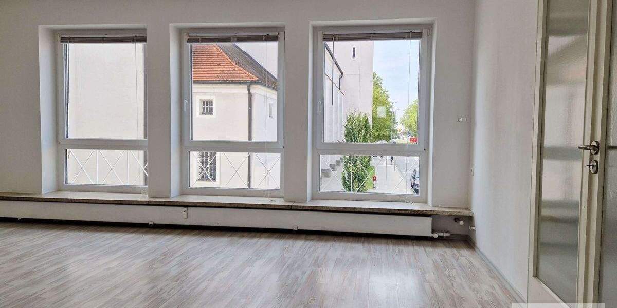 Etagenwohnung Freilassing - 4 Zimmer, 95 m&sup2;, 349.000&euro; | Angebot:25684057