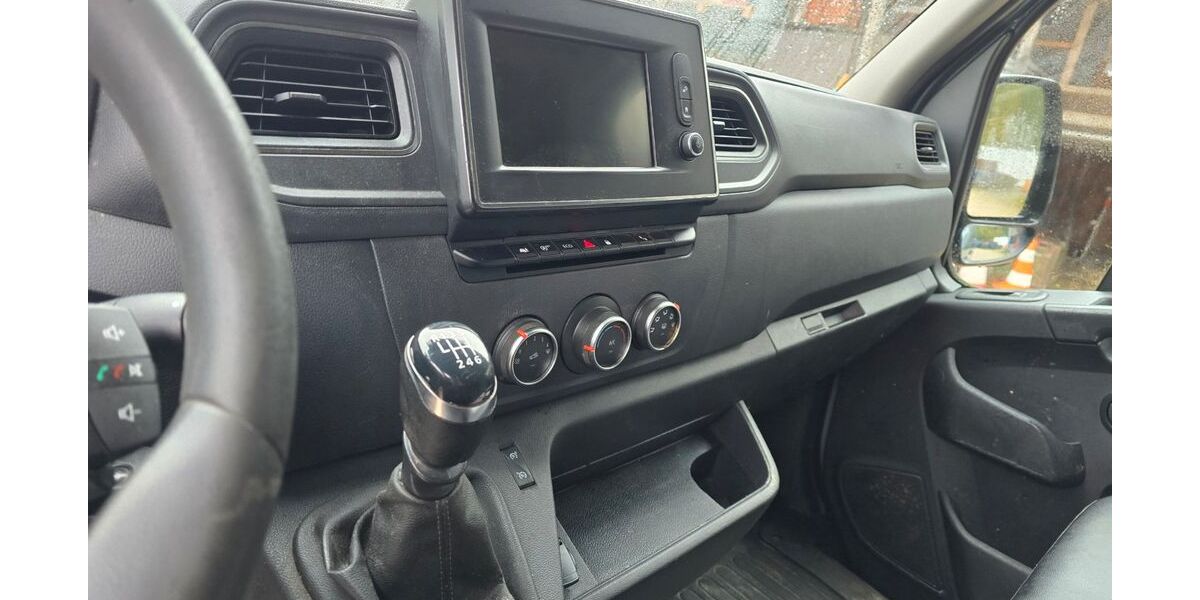 Renault Master 140.000 km 15.300 &euro; Traunstein 83278