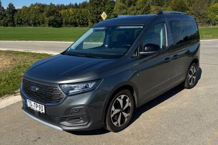 Ford Tourneo Connect 22.000 km 30.900 &euro; Traunreut 83301