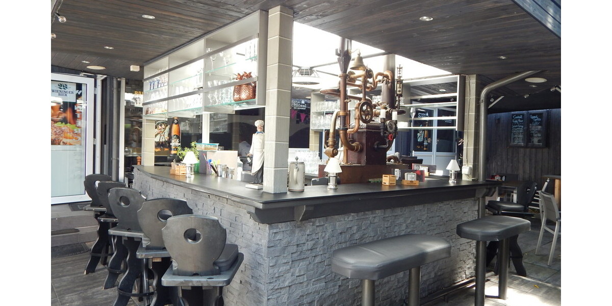 Moderne Gastronomiefläche in Toplage – Voll ausgestattet mit großzügigem Gastgarten und Außenbar - Gewerbeobjekt Freilassing Freilassing | Angebot:21360065