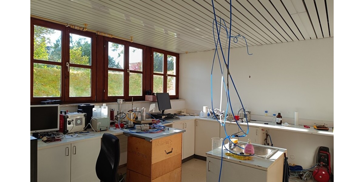 Vielseitig nutzbare Gewerbefläche in Ainring - frei ab sofort - Parkplätze vorhanden - Gewerbeobjekt Ainring Ainring | Angebot:18590026