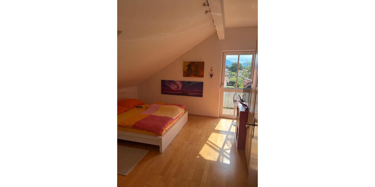 Dachgeschoßwohnung Freilassing - 2 Zimmer, 60 m&sup2;, 256.000&euro; | Angebot:27251236