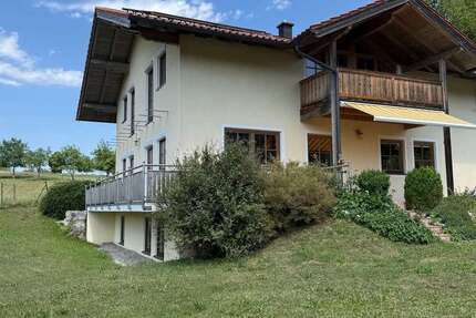 Haus Taching am See - 8 Zimmer, 230 m&sup2;, 1.175.000&euro; | Angebot:27198829