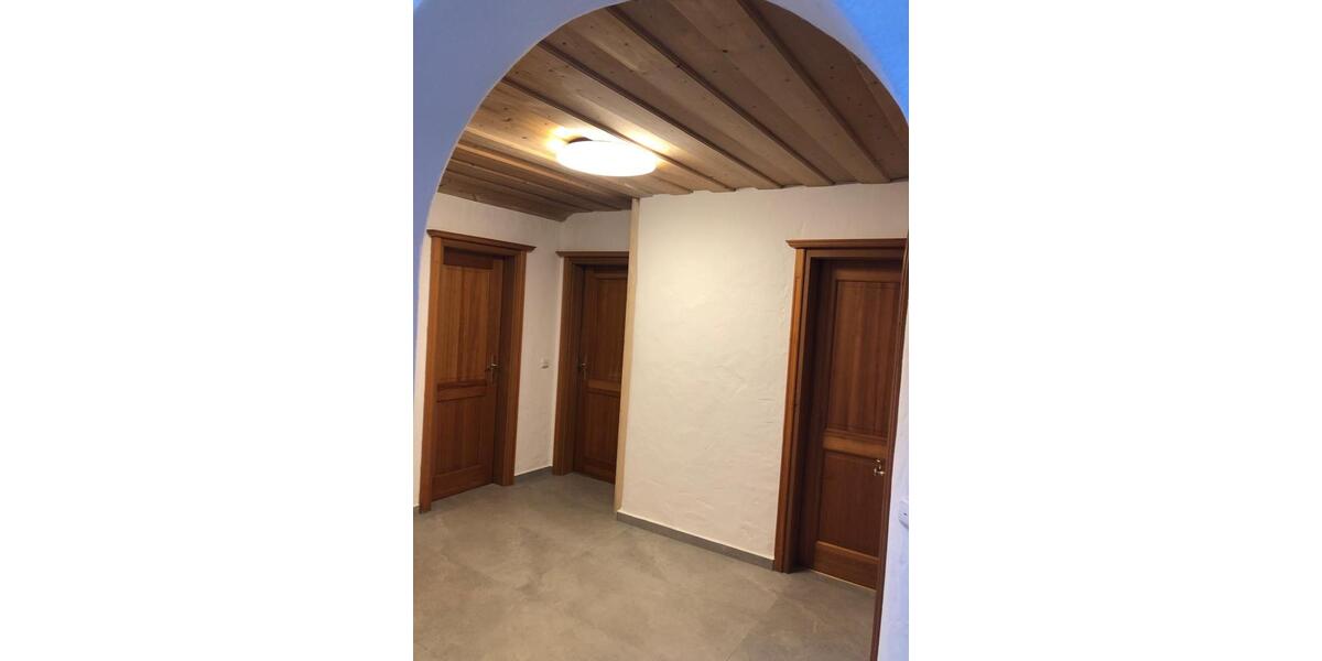 Dachgeschoßwohnung Staudach-Egerndach Egerndach - 3 Zimmer, 128 m&sup2;, 1.500&euro; | Angebot:25993786