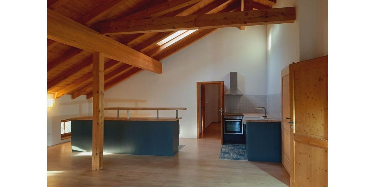 Idylle pur - Wohnung mit Balkon im Einödhof südost - Dachgeschoßwohnung Tittmoning Murschall | Angebot:26014234