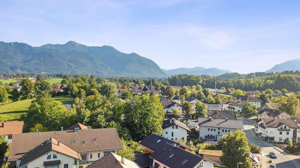 Seltene Chance in Seenähe | Gaststätte inkl. Wohnungen im Ortszentrum - Anlageobjekt Übersee | Angebot:24972012