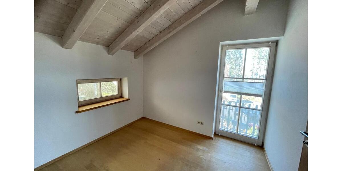 Maisonettenwohnung Bad Endorf - 3 Zimmer, 86 m&sup2;, 1.300&euro; | Angebot:25634211