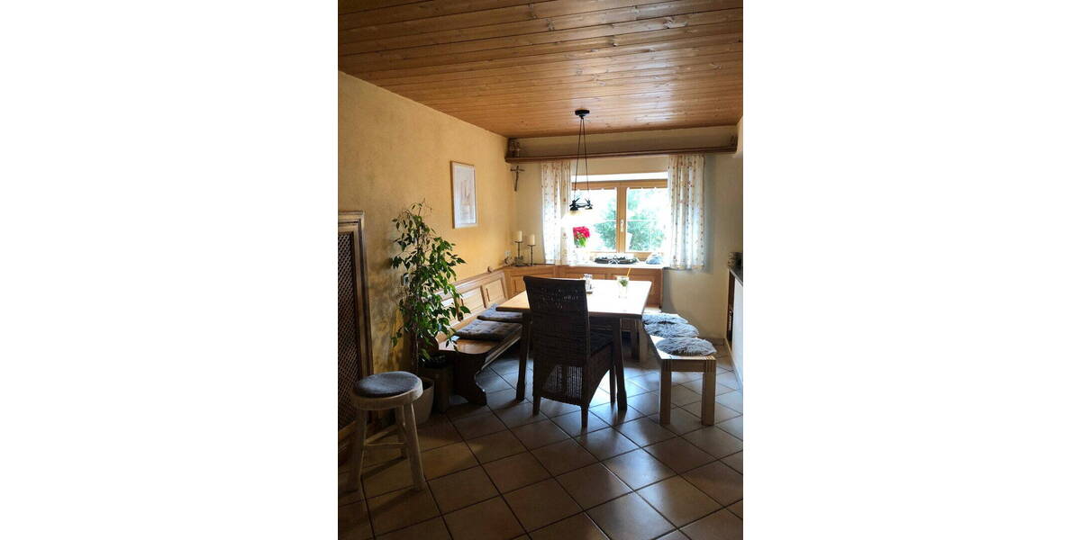 Mehrfamilienhaus, Wohnhaus Bad Endorf Hemhof - 5 Zimmer, 157 m&sup2;, 1.550&euro; | Angebot:26794399