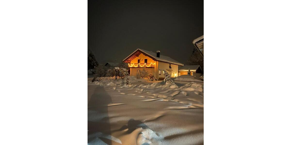 Einfamilienhaus Traunreut St. Georgen - 5 Zimmer, 175 m&sup2;, 1.900&euro; | Angebot:25590839