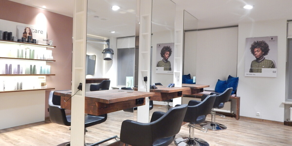 Ablösefreier, klimatisierter Friseursalon in 83395 Freilassing – voll ausgestattet, sofort bezugsfertig! - Gewerbeobjekt Freilassing Freilassing | Angebot:23021567