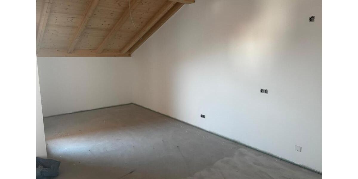 Dachgeschoßwohnung Feichten an der Alz - 2 Zimmer, 86 m&sup2;, 1.217&euro; | Angebot:26192986