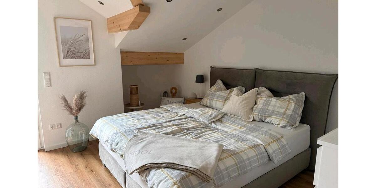 Dachgeschoßwohnung Waging am See Fisching - 3 Zimmer, 96 m&sup2;, 1.350&euro; | Angebot:27593335