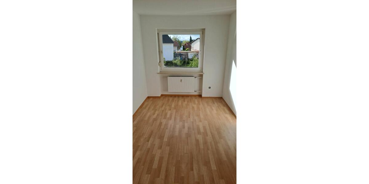 Etagenwohnung Garching an der Alz - 3 Zimmer, 80 m&sup2;, 760&euro; | Angebot:27616701