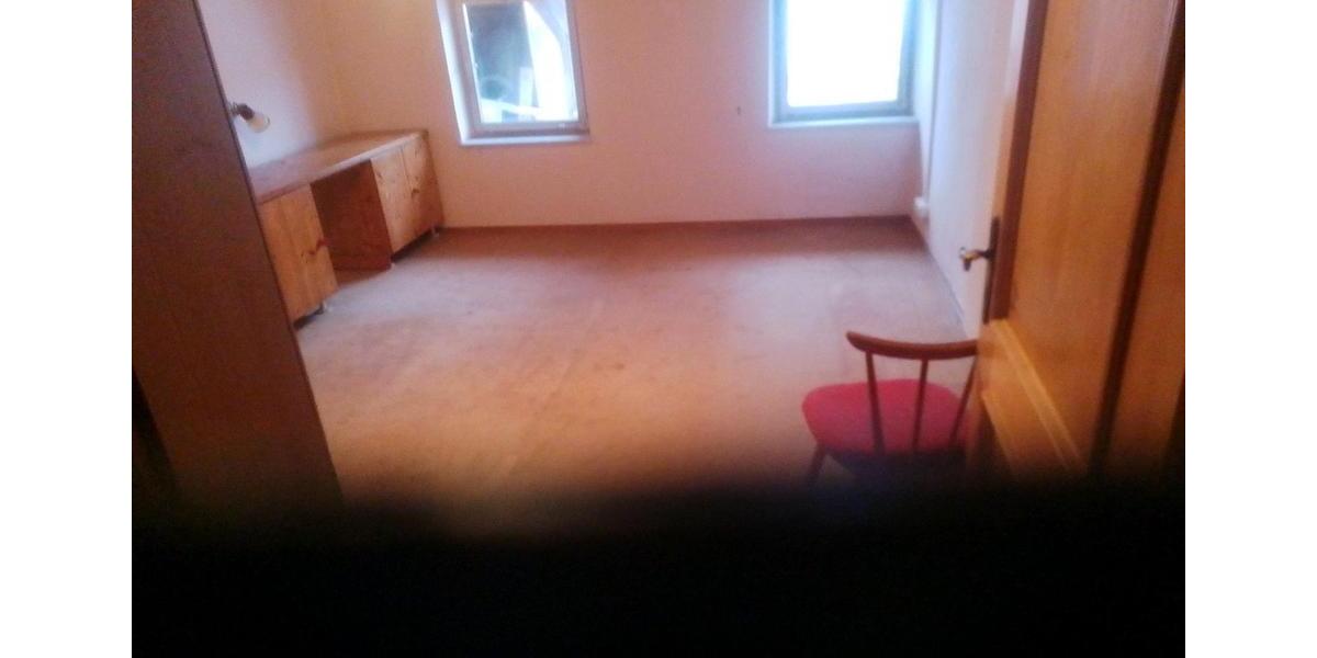 Etagenwohnung Traunstein - 1 Zimmer, 30 m&sup2;, 300&euro; | Angebot:25043770