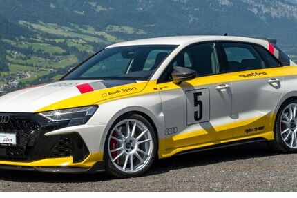 Audi RS3 2.700 km 95.000 &euro; Traunstein 83278