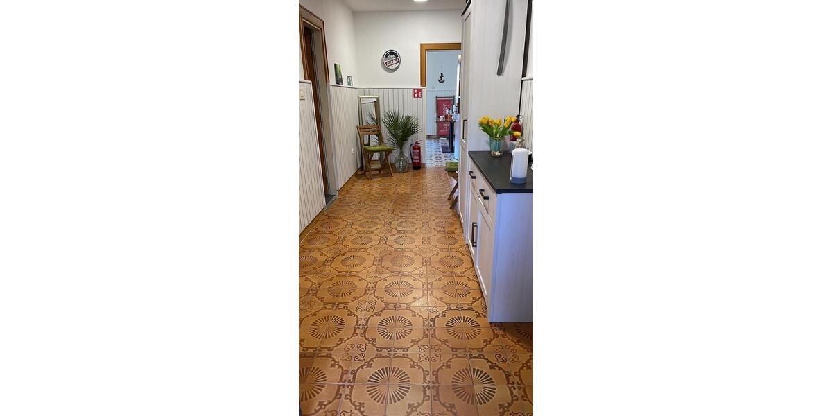 Villa Ainring - 12 Zimmer, 420 m&sup2;, 1.300.000&euro; | Angebot:26485539