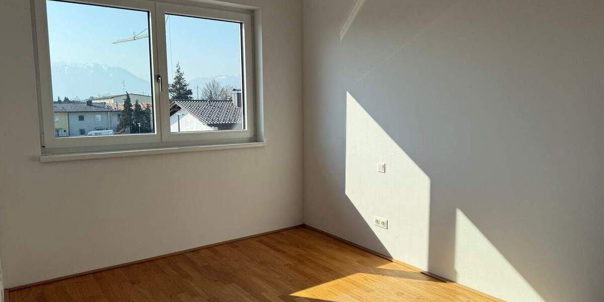 Etagenwohnung Freilassing - 2 Zimmer, 61 m&sup2;, 290.000&euro; | Angebot:25969600