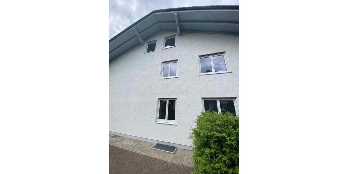 Doppelhaushälfte Bergen - 6 Zimmer, 165 m&sup2;, 1.850&euro; | Angebot:26599249