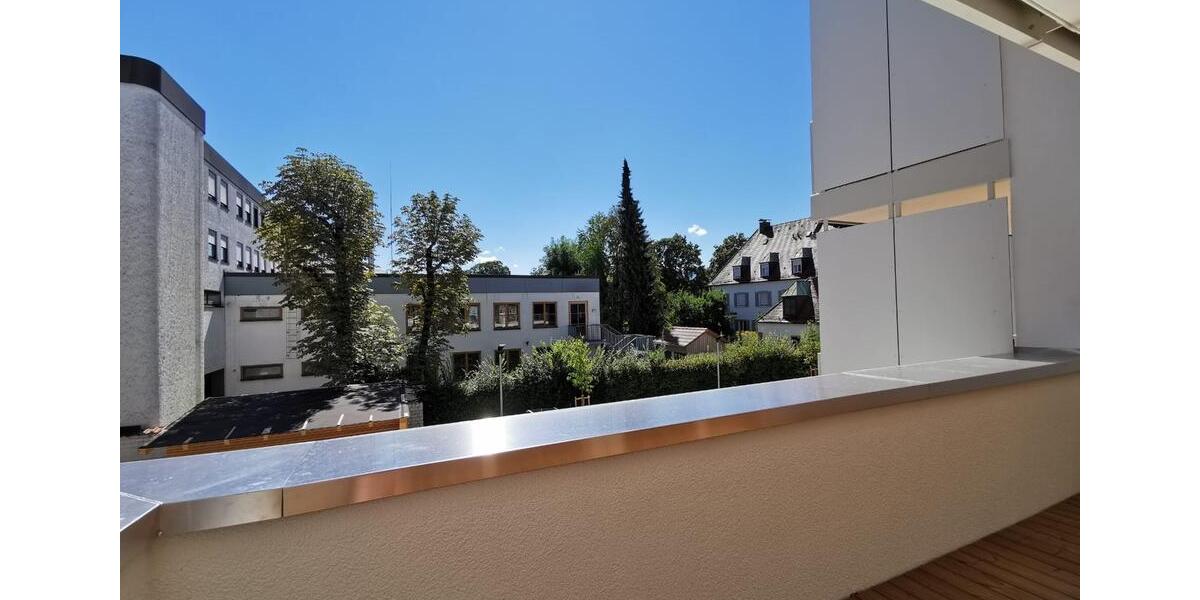 Etagenwohnung Freilassing - 2 Zimmer, 67 m&sup2;, 350.000&euro; | Angebot:25362942