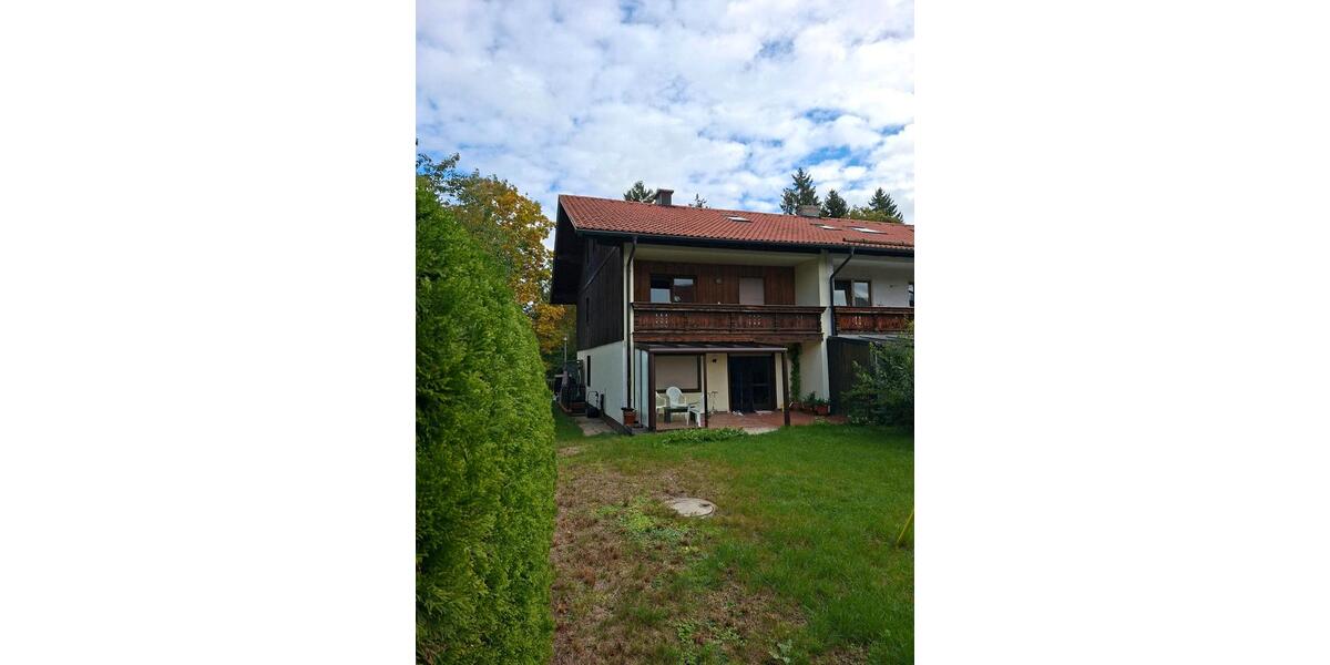 Reihenhaus Traunreut Irsing - 5.5 Zimmer, 140 m&sup2;, 1.220&euro; | Angebot:27620956