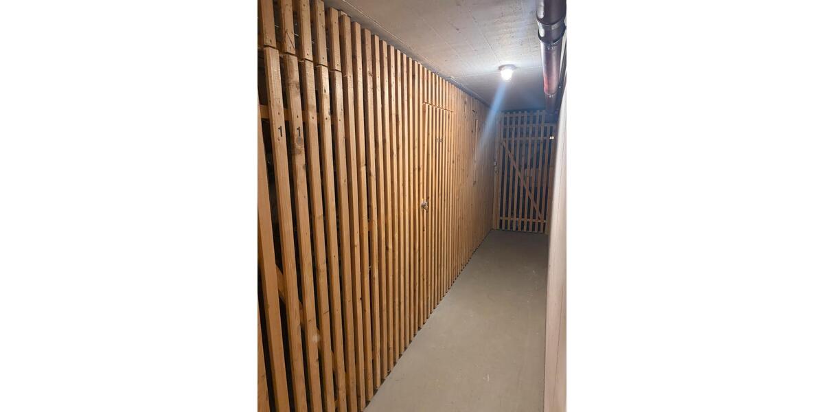 Dachgeschoßwohnung Freilassing - 2 Zimmer, 60 m&sup2;, 256.000&euro; | Angebot:27251236