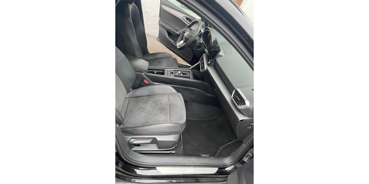 Seat Leon FR 1.4TSI E-Hybrid 65.000 km 19.499 &euro; Anger 83454