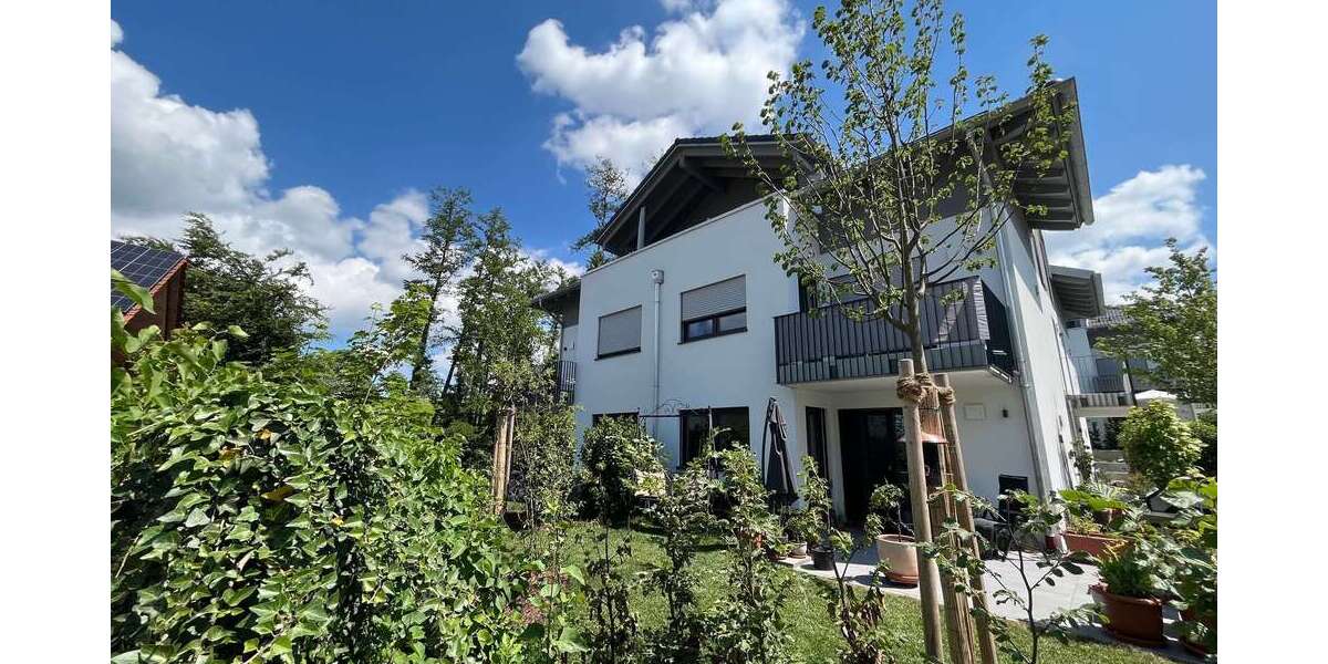 Etagenwohnung Bad Endorf Hofham - 3 Zimmer, 83 m&sup2;, 1.470&euro; | Angebot:26633150