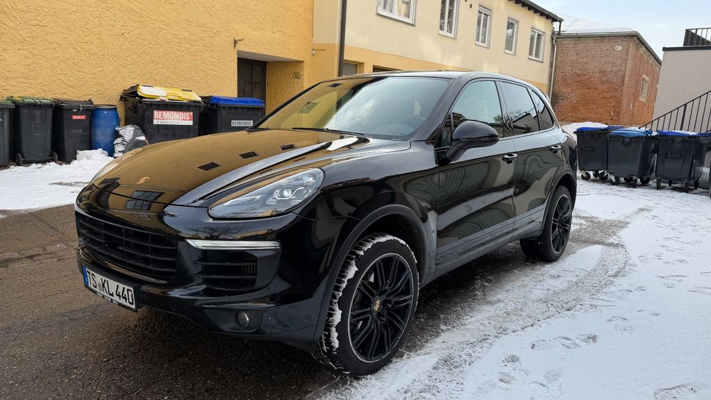Porsche Cayenne 139.000 km 40.900 &euro; Traunstein 83278