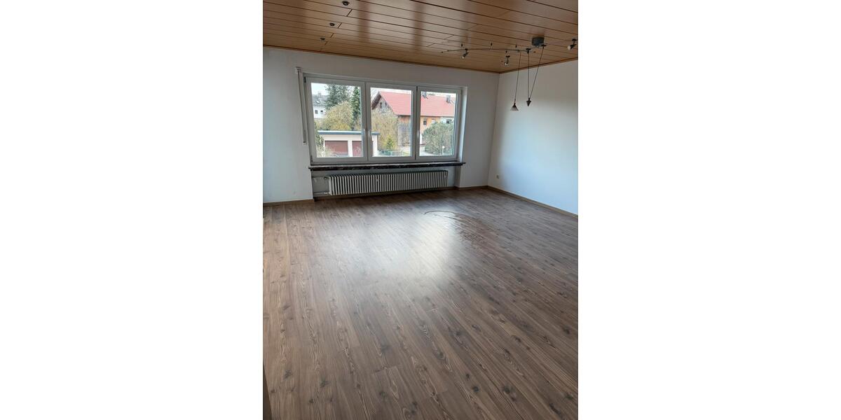 Etagenwohnung Garching an der Alz - 4 Zimmer, 98 m&sup2;, 900&euro; | Angebot:26030570