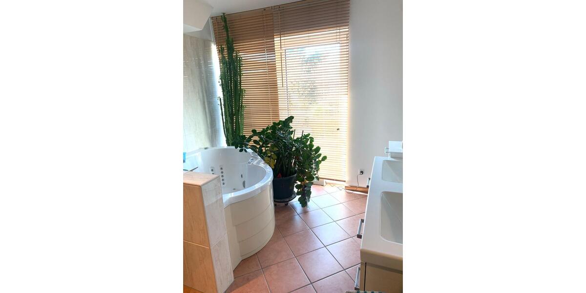 Einfamilienhaus Freilassing - 4 Zimmer, 130 m&sup2;, 699.900&euro; | Angebot:25856470