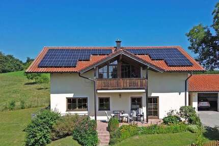 Haus Taching am See - 8 Zimmer, 271 m&sup2;, 1.249.900&euro; | Angebot:22561175