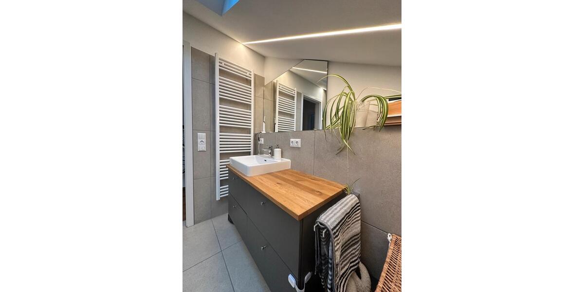 Dachgeschoßwohnung Teisendorf Hausmoning - 4 Zimmer, 108 m&sup2;, 649.000&euro; | Angebot:25859963