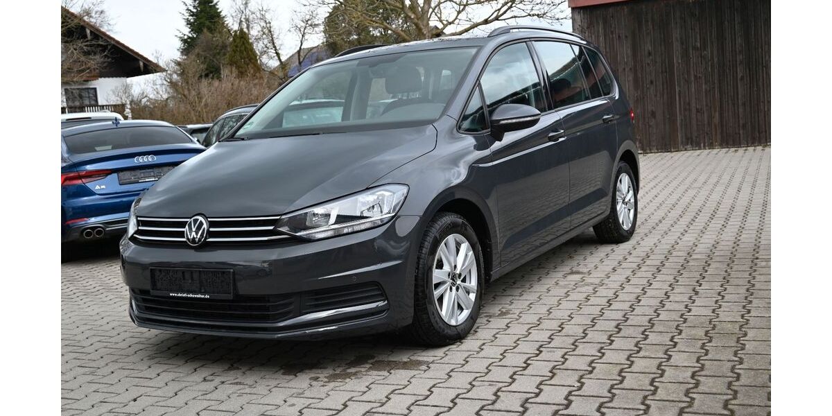 VW Touran 103.000 km 21.999 &euro; Petting /Waging am See 83367