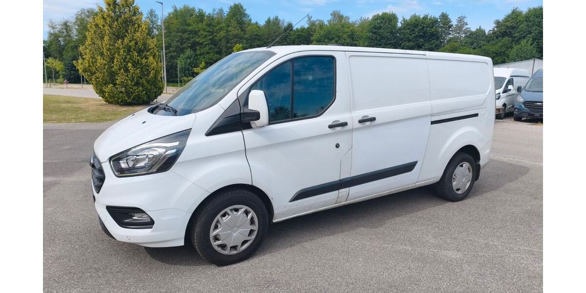 Ford Transit Custom 150.000 km 11.800 &euro; Fridolfing 83413