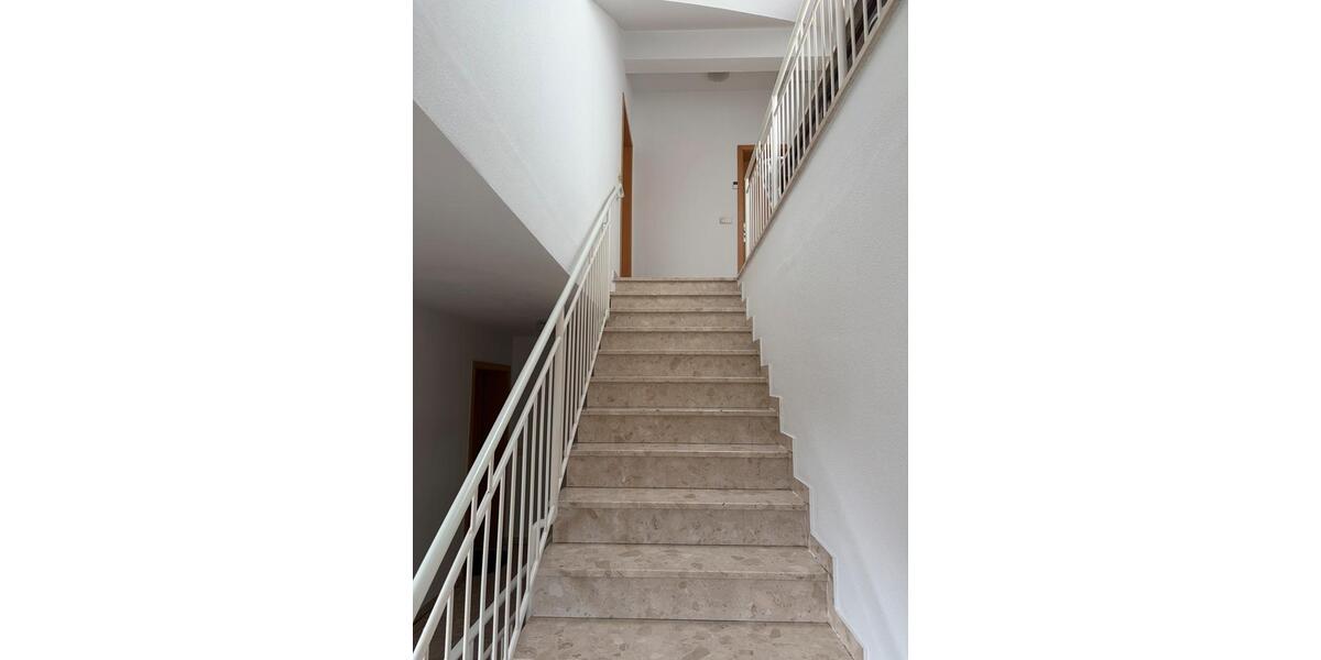 Dachgeschoßwohnung Freilassing - 2 Zimmer, 60 m&sup2;, 256.000&euro; | Angebot:27251236