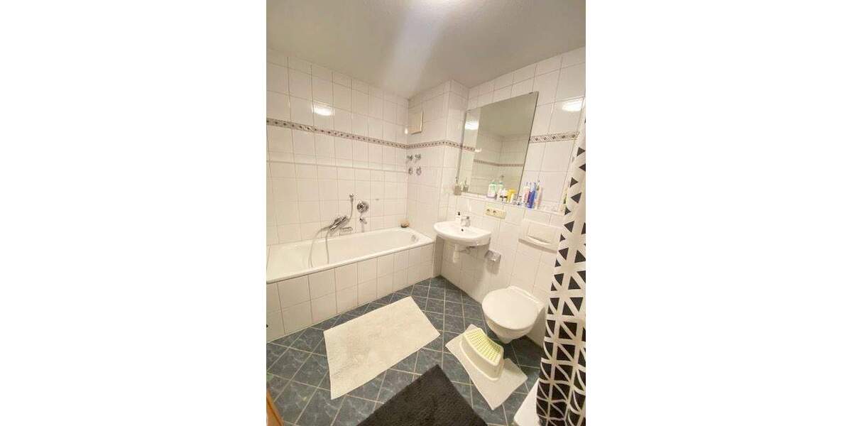 Etagenwohnung Freilassing - 3 Zimmer, 72 m&sup2;, 339.000&euro; | Angebot:26092607