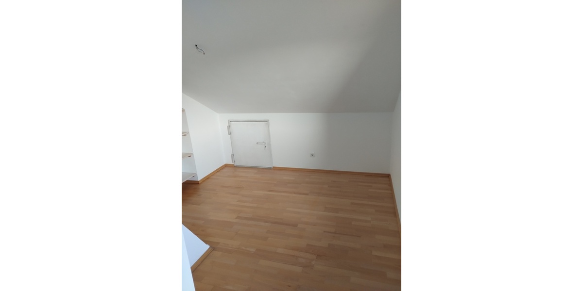 Große Dachstudio-Wohnung mit Blick in die Bergwelt! - Dachgeschoßwohnung Freilassing Salzburghofen | Angebot:27592437
