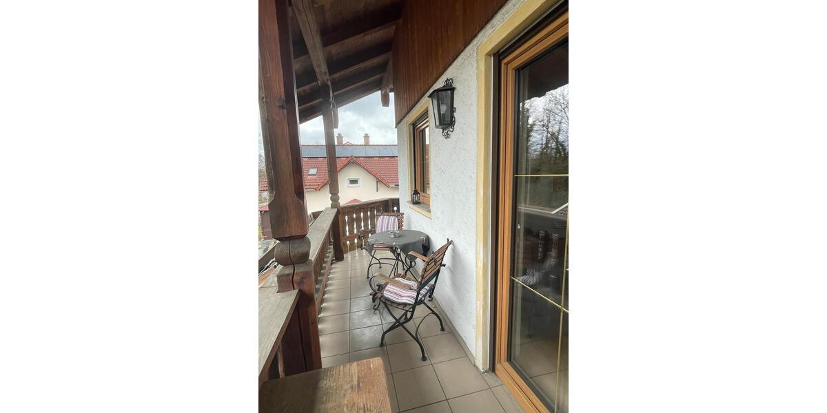 Dachgeschoßwohnung Bad Endorf - 2 Zimmer, 85 m&sup2;, 990&euro; | Angebot:25641072