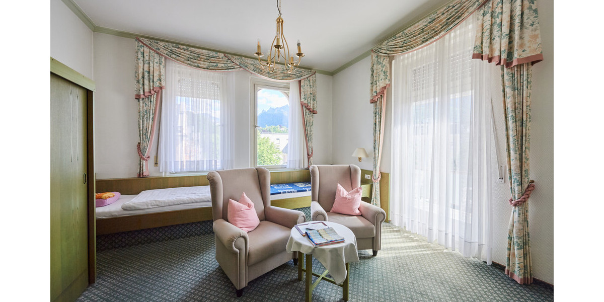 Historische Villa in dem wunderschönen Ort Bad Reichenhall nahe Kurpark - Villa Bad Reichenhall Bad Reichenhall | Angebot:23739479