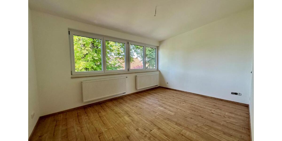 Dachgeschoßwohnung Traunstein - 2 Zimmer, 79 m&sup2;, 990&euro; | Angebot:25590800