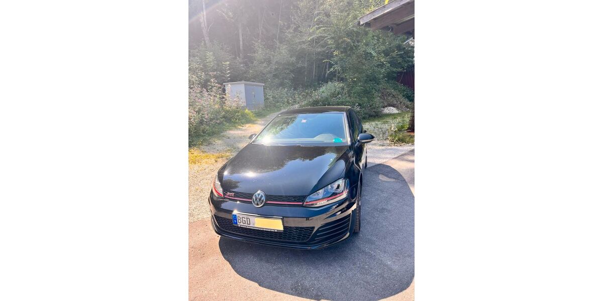 VW Golf 128.000 km 14.800 &euro; Altenmarkt in der Alz 83352