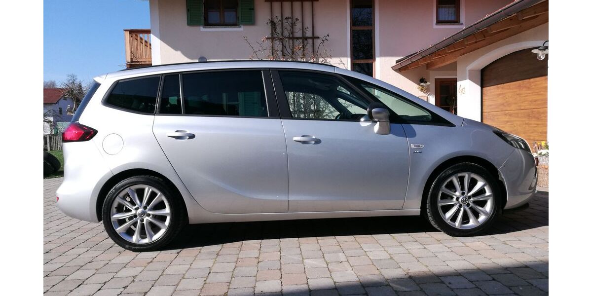 Opel Zafira Tourer 170.000 km 6.100 &euro; Fridolfing 83413