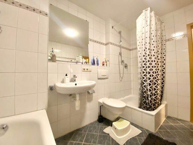 Etagenwohnung Freilassing - 3 Zimmer, 72 m&sup2;, 349.000&euro; | Angebot:25667666