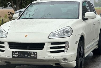 Porsche Cayenne 225.917 km 8.890 &euro; Traunwalchen 83374